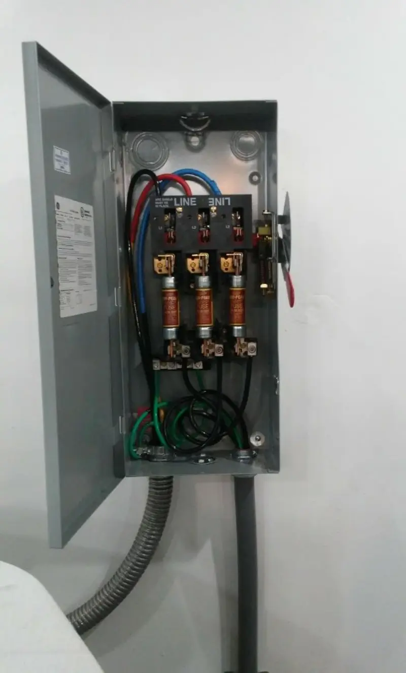 Three-phase disconnect switch installed for Electrical Wiring & Rewiring in Baker City